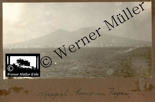 Foto Wilhelm Rieck , Afghanistan, Darulaman, Darul-Aman, Berlin, 1922, Amanullah, Rieck, Kabul, Tape-Taj-Beg, Maass, Harten, Standke, Plessen, Kandahar, Horten, harten, Bau, Palast, Bazar, Timur Schah, Partschin, Parschin, Teheran, Persien, Iran, aden, Vesuv, Neapel, Bombay, Maass, Bagman, Grobba, Gerber, Burg, wandgemälde, Königszimmer, Elefantenrennen, Bünte, Fensterblick, Winter, Reiterverein, Grantham, Suraija, Turmzimmer, Suez, Lyzeum, Schlüterstr, Berlin, Sancoussi, Potsdam, Schlossdächer, Schlossdach, Schachpartner, Kupfterdächer, Kupfterdach, Königlich Afghanischen Gesandtschaft, Berlin-Moabit, Alim Khan, Emir von Buchara, Lalander, Thaj Mahal, Agra, Parron, Baron Plessen, Mehl-Bazar, Mehlhändler, Obsthändler, Zuckerbäcker, Silberschmiede, Habibullah, Bank Ottoman, Pulverfabrik, Uran-Wiederaufbereitungsanlagen, F13, Gallipoli, 