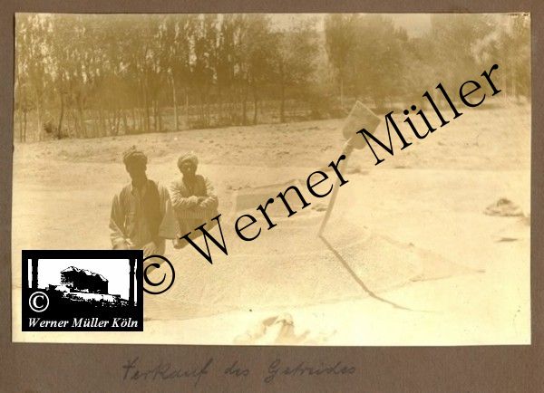Getreide, Foto Wilhelm Rieck , Afghanistan, Darulaman, Darul-Aman, Berlin, 1922, Amanullah, Rieck, Kabul, Tape-Taj-Beg, Maass, Harten, Standke, Plessen, Kandahar, Horten, harten, Bau, Palast, Bazar, Timur Schah, Partschin, Parschin, Teheran, Persien, Iran, aden, Vesuv, Neapel, Bombay, Maass, Bagman, Grobba, Gerber, Burg, wandgemälde, Königszimmer, Elefantenrennen, Bünte, Fensterblick, Winter, Reiterverein, Grantham, Suraija, Turmzimmer, Suez, Lyzeum, Schlüterstr, Berlin, Sancoussi, Potsdam, Schlossdächer, Schlossdach, Schachpartner, Kupfterdächer, Kupfterdach, Königlich Afghanischen Gesandtschaft, Berlin-Moabit, Alim Khan, Emir von Buchara, Lalander, Thaj Mahal, Agra, Parron, Baron Plessen, Mehl-Bazar, Mehlhändler, Obsthändler, Zuckerbäcker, Silberschmiede, Habibullah, Bank Ottoman, Pulverfabrik, Uran-Wiederaufbereitungsanlagen, F13, Gallipoli, 