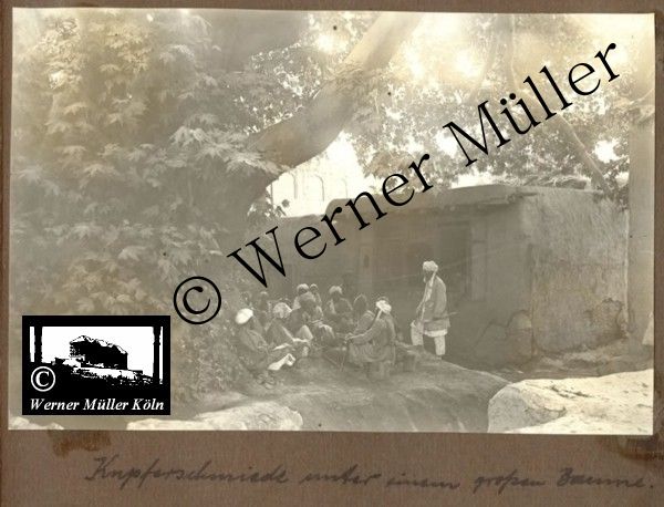 Kupferschmiede, Foto Wilhelm Rieck , Afghanistan, Darulaman, Darul-Aman, Berlin, 1922, Amanullah, Rieck, Kabul, Tape-Taj-Beg, Maass, Harten, Standke, Plessen, Kandahar, Horten, harten, Bau, Palast, Bazar, Timur Schah, Partschin, Parschin, Teheran, Persien, Iran, aden, Vesuv, Neapel, Bombay, Maass, Bagman, Grobba, Gerber, Burg, wandgemälde, Königszimmer, Elefantenrennen, Bünte, Fensterblick, Winter, Reiterverein, Grantham, Suraija, Turmzimmer, Suez, Lyzeum, Schlüterstr, Berlin, Sancoussi, Potsdam, Schlossdächer, Schlossdach, Schachpartner, Kupfterdächer, Kupfterdach, Königlich Afghanischen Gesandtschaft, Berlin-Moabit, Alim Khan, Emir von Buchara, Lalander, Thaj Mahal, Agra, Parron, Baron Plessen, Mehl-Bazar, Mehlhändler, Obsthändler, Zuckerbäcker, Silberschmiede, Habibullah, Bank Ottoman, Pulverfabrik, Uran-Wiederaufbereitungsanlagen, F13, Gallipoli, 