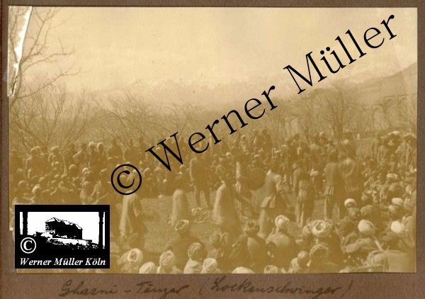 Foto Wilhelm Rieck , Afghanistan, Darulaman, Darul-Aman, Berlin, 1922, Amanullah, Rieck, Kabul, Tape-Taj-Beg, Maass, Harten, Standke, Plessen, Kandahar, Horten, harten, Bau, Palast, Bazar, Timur Schah, Partschin, Parschin, Teheran, Persien, Iran, aden, Vesuv, Neapel, Bombay, Maass, Bagman, Grobba, Gerber, Burg, wandgemälde, Königszimmer, Elefantenrennen, Bünte, Fensterblick, Winter, Reiterverein, Grantham, Suraija, Turmzimmer, Suez, Lyzeum, Schlüterstr, Berlin, Sancoussi, Potsdam, Schlossdächer, Schlossdach, Schachpartner, Kupfterdächer, Kupfterdach, Königlich Afghanischen Gesandtschaft, Berlin-Moabit, Alim Khan, Emir von Buchara, Lalander, Thaj Mahal, Agra, Parron, Baron Plessen, Mehl-Bazar, Mehlhändler, Obsthändler, Zuckerbäcker, Silberschmiede, Habibullah, Bank Ottoman, Pulverfabrik, Uran-Wiederaufbereitungsanlagen, F13, Gallipoli, 