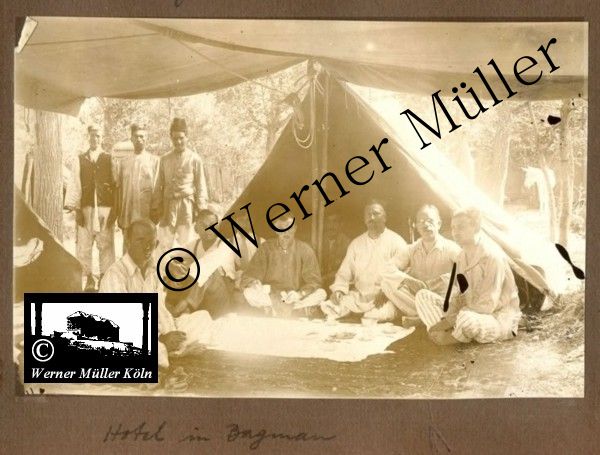 Foto Wilhelm Rieck , Afghanistan, Darulaman, Darul-Aman, Berlin, 1922, Amanullah, Rieck, Kabul, Tape-Taj-Beg, Maass, Harten, Standke, Plessen, Kandahar, Horten, harten, Bau, Palast, Bazar, Timur Schah, Partschin, Parschin, Teheran, Persien, Iran, aden, Vesuv, Neapel, Bombay, Maass, Bagman, Grobba, Gerber, Burg, wandgemälde, Königszimmer, Elefantenrennen, Bünte, Fensterblick, Winter, Reiterverein, Grantham, Suraija, Turmzimmer, Suez, Lyzeum, Schlüterstr, Berlin, Sancoussi, Potsdam, Schlossdächer, Schlossdach, Schachpartner, Kupfterdächer, Kupfterdach, Königlich Afghanischen Gesandtschaft, Berlin-Moabit, Alim Khan, Emir von Buchara, Lalander, Thaj Mahal, Agra, Parron, Baron Plessen, Mehl-Bazar, Mehlhändler, Obsthändler, Zuckerbäcker, Silberschmiede, Habibullah, Bank Ottoman, Pulverfabrik, Uran-Wiederaufbereitungsanlagen, F13, Gallipoli, 