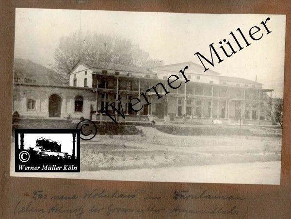Foto Wilhelm Rieck , Afghanistan, Darulaman, Darul-Aman, Berlin, 1922, Amanullah, Rieck, Kabul, Tape-Taj-Beg, Maass, Harten, Standke, Plessen, Kandahar, Horten, harten, Bau, Palast, Bazar, Timur Schah, Partschin, Parschin, Teheran, Persien, Iran, aden, Vesuv, Neapel, Bombay, Maass, Bagman, Grobba, Gerber, Burg, wandgemälde, Königszimmer, Elefantenrennen, Bünte, Fensterblick, Winter, Reiterverein, Grantham, Suraija, Turmzimmer, Suez, Lyzeum, Schlüterstr, Berlin, Sancoussi, Potsdam, Schlossdächer, Schlossdach, Schachpartner, Kupfterdächer, Kupfterdach, Königlich Afghanischen Gesandtschaft, Berlin-Moabit, Alim Khan, Emir von Buchara, Lalander, Thaj Mahal, Agra, Parron, Baron Plessen, Mehl-Bazar, Mehlhändler, Obsthändler, Zuckerbäcker, Silberschmiede, Habibullah, Bank Ottoman, Pulverfabrik, Uran-Wiederaufbereitungsanlagen, F13, Gallipoli, 