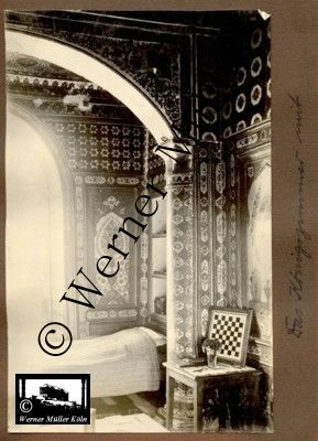 Königszimmer, Foto Wilhelm Rieck , Afghanistan, Darulaman, Darul-Aman, Berlin, 1922, Amanullah, Rieck, Kabul, Tape-Taj-Beg, Maass, Harten, Standke, Plessen, Kandahar, Horten, harten, Bau, Palast, Bazar, Timur Schah, Partschin, Parschin, Teheran, Persien, Iran, aden, Vesuv, Neapel, Bombay, Maass, Bagman, Grobba, Gerber, Burg, wandgemälde, Königszimmer, Elefantenrennen, Bünte, Fensterblick, Winter, Reiterverein, Grantham, Suraija, Turmzimmer, Suez, Lyzeum, Schlüterstr, Berlin, Sancoussi, Potsdam, Schlossdächer, Schlossdach, Schachpartner, Kupfterdächer, Kupfterdach, Königlich Afghanischen Gesandtschaft, Berlin-Moabit, Alim Khan, Emir von Buchara, Lalander, Thaj Mahal, Agra, Parron, Baron Plessen, Mehl-Bazar, Mehlhändler, Obsthändler, Zuckerbäcker, Silberschmiede, Habibullah, Bank Ottoman, Pulverfabrik, Uran-Wiederaufbereitungsanlagen, F13, Gallipoli, 
