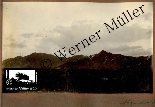 Foto Wilhelm Rieck , Afghanistan, Darulaman, Darul-Aman, Berlin, 1922, Amanullah, Rieck, Kabul, Tape-Taj-Beg, Maass, Harten, Standke, Plessen, Kandahar, Horten, harten, Bau, Palast, Bazar, Timur Schah, Partschin, Parschin, Teheran, Persien, Iran, aden, Vesuv, Neapel, Bombay, Maass, Bagman, Grobba, Gerber, Burg, wandgemälde, Königszimmer, Elefantenrennen, Bünte, Fensterblick, Winter, Reiterverein, Grantham, Suraija, Turmzimmer, Suez, Lyzeum, Schlüterstr, Berlin, Sancoussi, Potsdam, Schlossdächer, Schlossdach, Schachpartner, Kupfterdächer, Kupfterdach, Königlich Afghanischen Gesandtschaft, Berlin-Moabit, Alim Khan, Emir von Buchara, Lalander, Thaj Mahal, Agra, Parron, Baron Plessen, Mehl-Bazar, Mehlhändler, Obsthändler, Zuckerbäcker, Silberschmiede, Habibullah, Bank Ottoman, Pulverfabrik, Uran-Wiederaufbereitungsanlagen, F13, Gallipoli, 