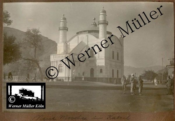 Foto Wilhelm Rieck , Afghanistan, Darulaman, Darul-Aman, Berlin, 1922, Amanullah, Rieck, Kabul, Tape-Taj-Beg, Maass, Harten, Standke, Plessen, Kandahar, Horten, harten, Bau, Palast, Bazar, Timur Schah, Partschin, Parschin, Teheran, Persien, Iran, aden, Vesuv, Neapel, Bombay, Maass, Bagman, Grobba, Gerber, Burg, wandgemälde, Königszimmer, Elefantenrennen, Bünte, Fensterblick, Winter, Reiterverein, Grantham, Suraija, Turmzimmer, Suez, Lyzeum, Schlüterstr, Berlin, Sancoussi, Potsdam, Schlossdächer, Schlossdach, Schachpartner, Kupfterdächer, Kupfterdach, Königlich Afghanischen Gesandtschaft, Berlin-Moabit, Alim Khan, Emir von Buchara, Lalander, Thaj Mahal, Agra, Parron, Baron Plessen, Mehl-Bazar, Mehlhändler, Obsthändler, Zuckerbäcker, Silberschmiede, Habibullah, Bank Ottoman, Pulverfabrik, Uran-Wiederaufbereitungsanlagen, F13, Gallipoli, 