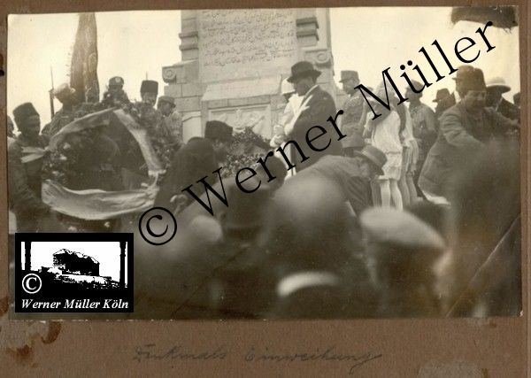 Foto Wilhelm Rieck , Afghanistan, Darulaman, Darul-Aman, Berlin, 1922, Amanullah, Rieck, Kabul, Tape-Taj-Beg, Maass, Harten, Standke, Plessen, Kandahar, Horten, harten, Bau, Palast, Bazar, Timur Schah, Partschin, Parschin, Teheran, Persien, Iran, aden, Vesuv, Neapel, Bombay, Maass, Bagman, Grobba, Gerber, Burg, wandgemälde, Königszimmer, Elefantenrennen, Bünte, Fensterblick, Winter, Reiterverein, Grantham, Suraija, Turmzimmer, Suez, Lyzeum, Schlüterstr, Berlin, Sancoussi, Potsdam, Schlossdächer, Schlossdach, Schachpartner, Kupfterdächer, Kupfterdach, Königlich Afghanischen Gesandtschaft, Berlin-Moabit, Alim Khan, Emir von Buchara, Lalander, Thaj Mahal, Agra, Parron, Baron Plessen, Mehl-Bazar, Mehlhändler, Obsthändler, Zuckerbäcker, Silberschmiede, Habibullah, Bank Ottoman, Pulverfabrik, Uran-Wiederaufbereitungsanlagen, F13, Gallipoli, 