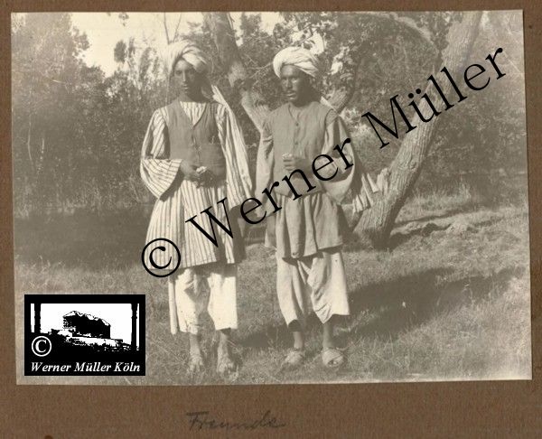 Foto Wilhelm Rieck , Afghanistan, Darulaman, Darul-Aman, Berlin, 1922, Amanullah, Rieck, Kabul, Tape-Taj-Beg, Maass, Harten, Standke, Plessen, Kandahar, Horten, harten, Bau, Palast, Bazar, Timur Schah, Partschin, Parschin, Teheran, Persien, Iran, aden, Vesuv, Neapel, Bombay, Maass, Bagman, Grobba, Gerber, Burg, wandgemälde, Königszimmer, Elefantenrennen, Bünte, Fensterblick, Winter, Reiterverein, Grantham, Suraija, Turmzimmer, Suez, Lyzeum, Schlüterstr, Berlin, Sancoussi, Potsdam, Schlossdächer, Schlossdach, Schachpartner, Kupfterdächer, Kupfterdach, Königlich Afghanischen Gesandtschaft, Berlin-Moabit, Alim Khan, Emir von Buchara, Lalander, Thaj Mahal, Agra, Parron, Baron Plessen, Mehl-Bazar, Mehlhändler, Obsthändler, Zuckerbäcker, Silberschmiede, Habibullah, Bank Ottoman, Pulverfabrik, Uran-Wiederaufbereitungsanlagen, F13, Gallipoli, 