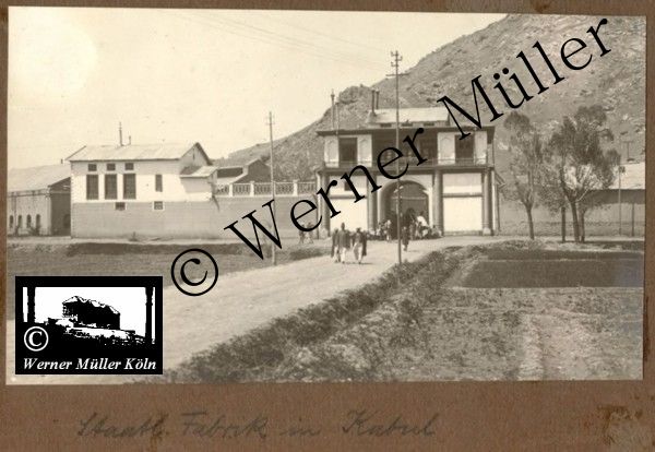 Foto Wilhelm Rieck , Afghanistan, Darulaman, Darul-Aman, Berlin, 1922, Amanullah, Rieck, Kabul, Tape-Taj-Beg, Maass, Harten, Standke, Plessen, Kandahar, Horten, harten, Bau, Palast, Bazar, Timur Schah, Partschin, Parschin, Teheran, Persien, Iran, aden, Vesuv, Neapel, Bombay, Maass, Bagman, Grobba, Gerber, Burg, wandgemälde, Königszimmer, Elefantenrennen, Bünte, Fensterblick, Winter, Reiterverein, Grantham, Suraija, Turmzimmer, Suez, Lyzeum, Schlüterstr, Berlin, Sancoussi, Potsdam, Schlossdächer, Schlossdach, Schachpartner, Kupfterdächer, Kupfterdach, Königlich Afghanischen Gesandtschaft, Berlin-Moabit, Alim Khan, Emir von Buchara, Lalander, Thaj Mahal, Agra, Parron, Baron Plessen, Mehl-Bazar, Mehlhändler, Obsthändler, Zuckerbäcker, Silberschmiede, Habibullah, Bank Ottoman, Pulverfabrik, Uran-Wiederaufbereitungsanlagen, F13, Gallipoli, 